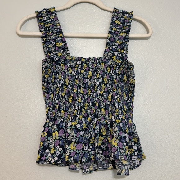 LC Smocked Floral Peplum Tank - Picture 6 of 6